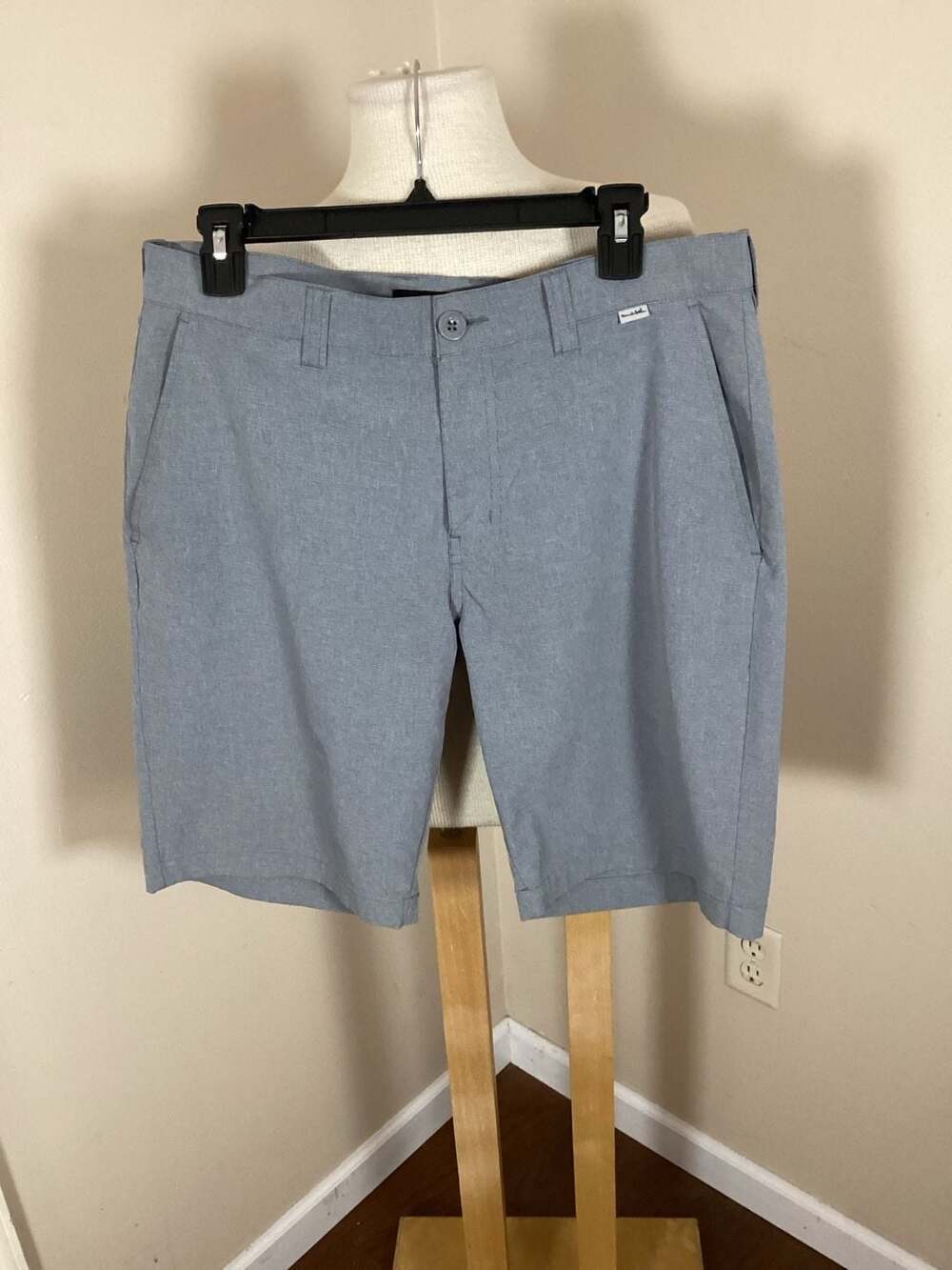 TravisMathew Beck Heathered Golf Shorts Size 32